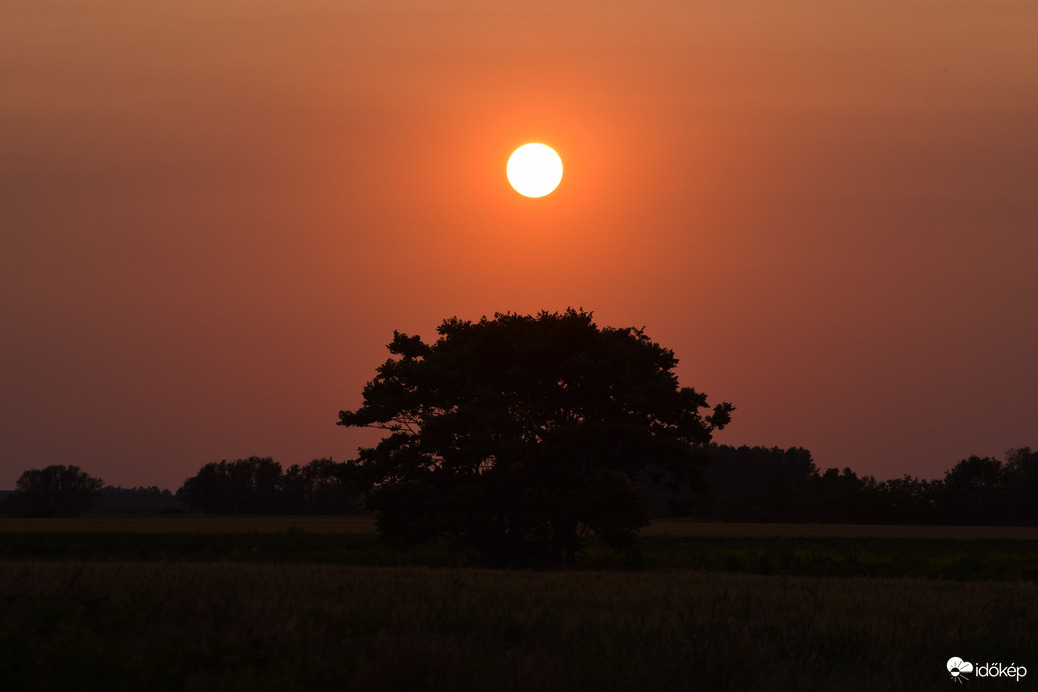Szaharai naplemente Dévaványán 2
