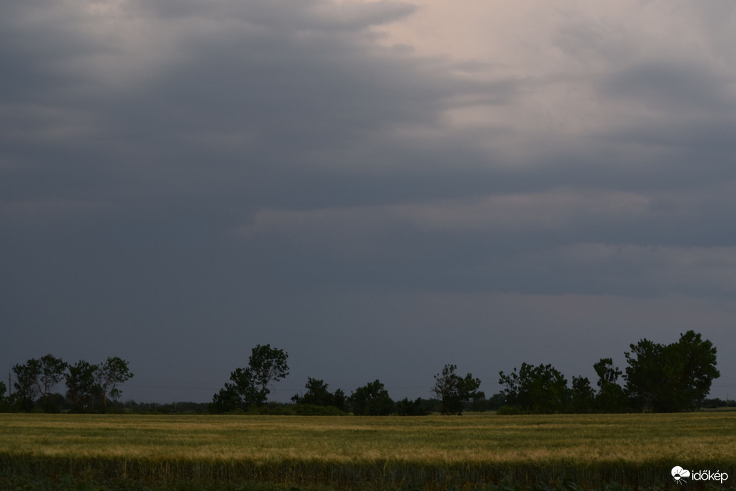 Ma esti tájkép Dévaványán 10