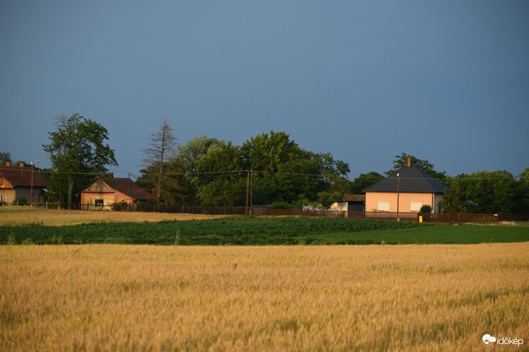 Eső utáni, mesébe illő tájkép Dévaványán 2