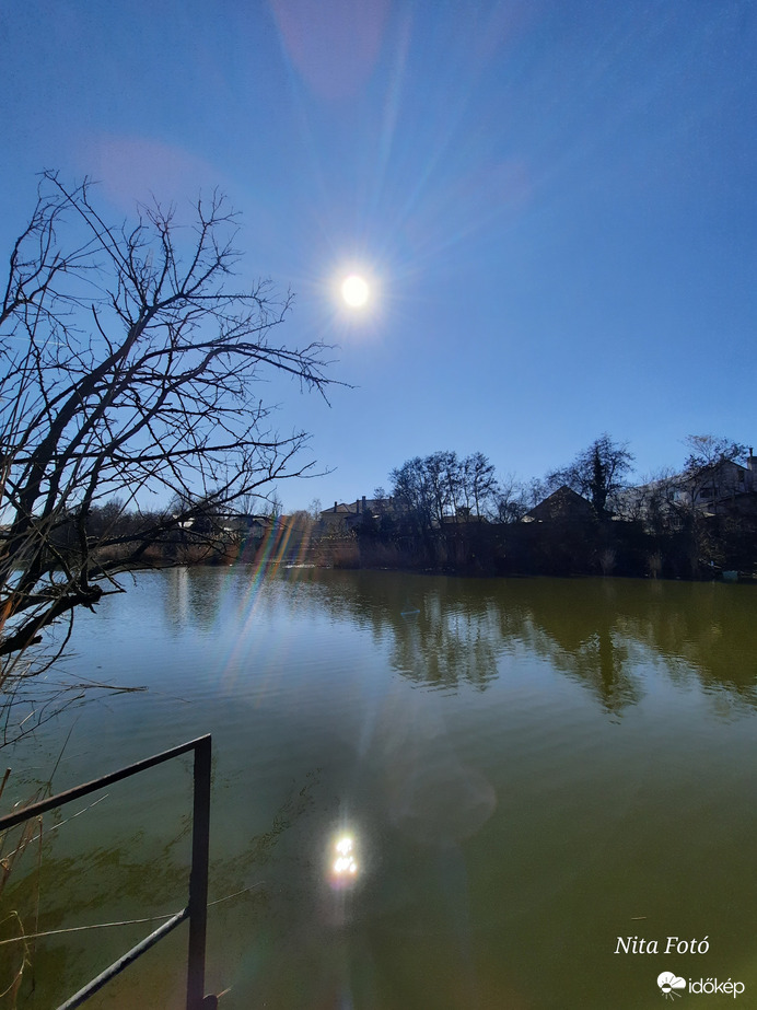 Tükörbe néz a nap 1