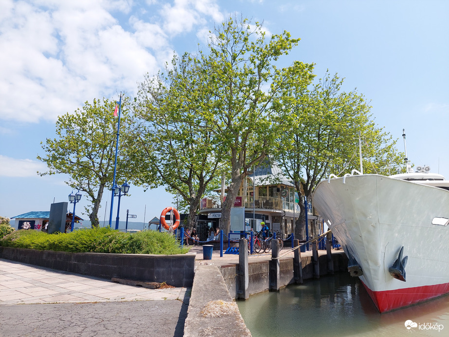 Csodaszép idő a Balatonon, Keszthelyen 