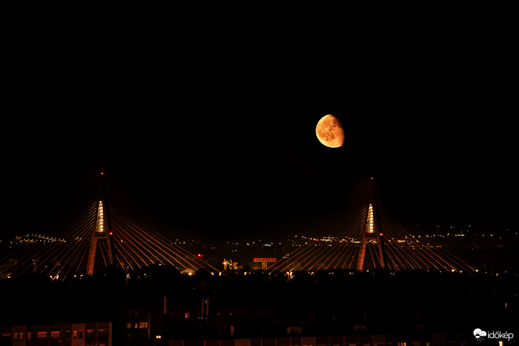 Moon rising 08.13.