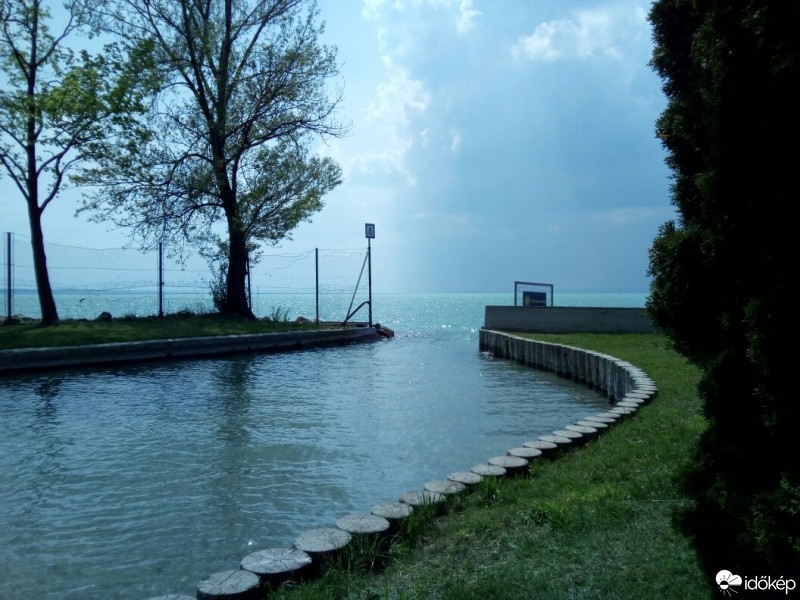 Balatonvilágos