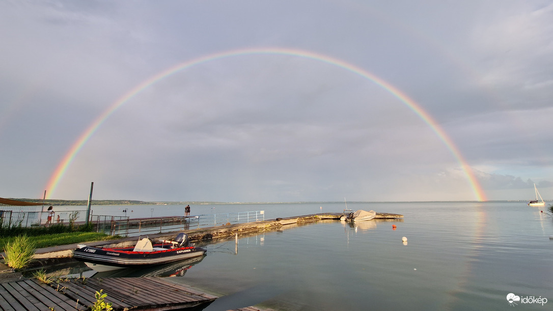 Szivárvány Balatonalmádiban