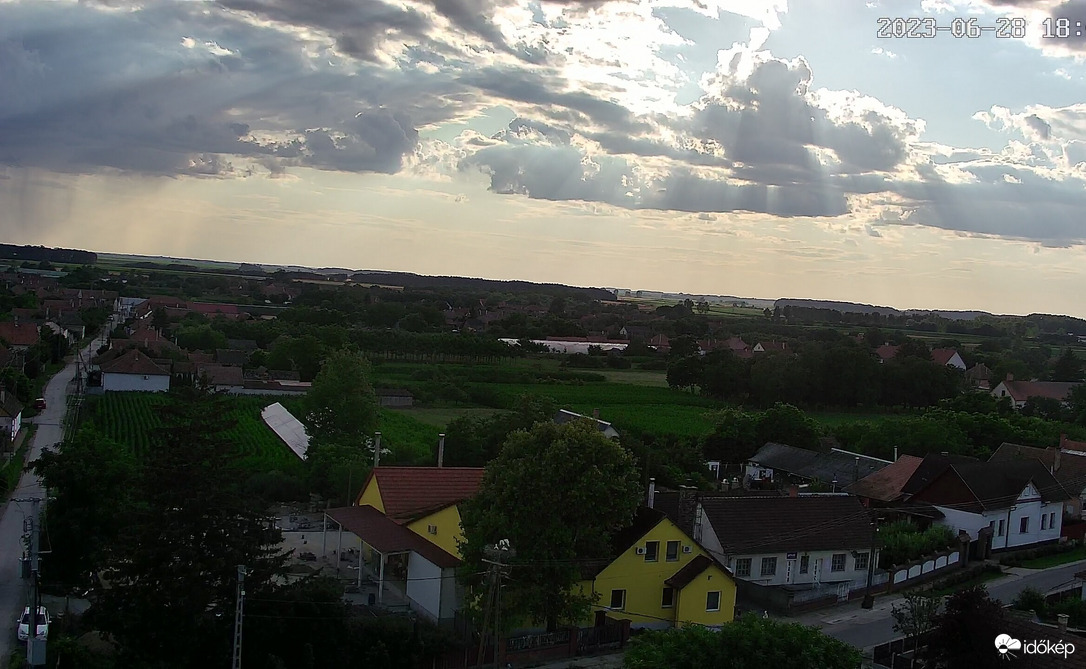 Esztár