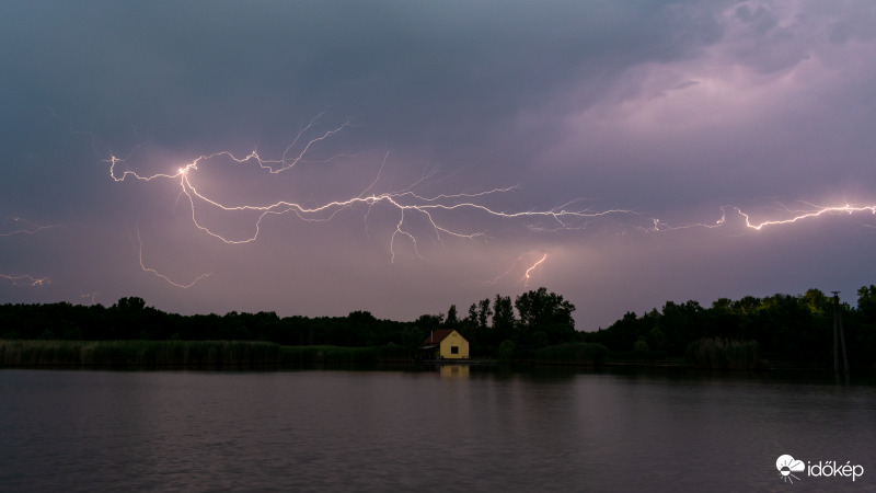 Püspökladány