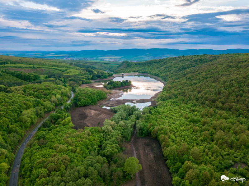 Hasznosi víztározó