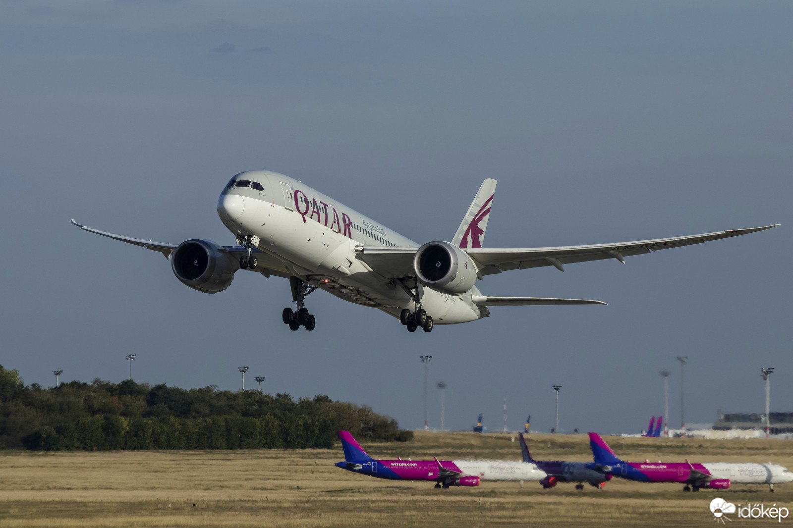 Távozó Qatar (Boeing 787 Dreamliner)
