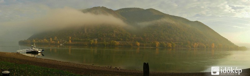 Reggel a Duna partján.