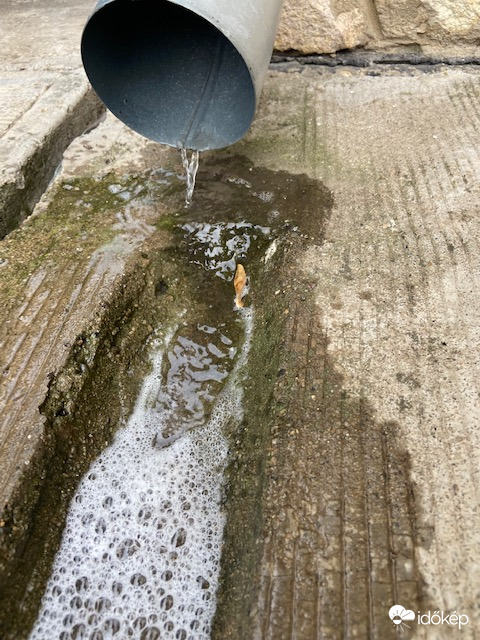 Megnyíltak az ég csatornái (csendesen)