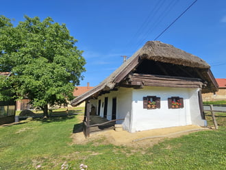 Őrségben járva fazekasház