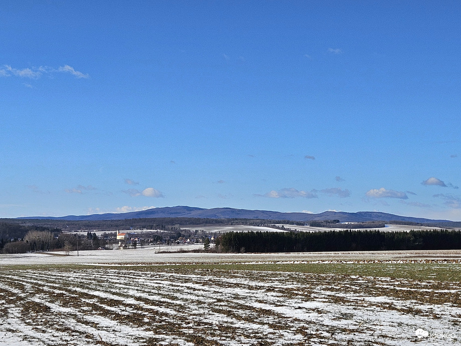 Alpokalján nincs összefüggő hórézeg