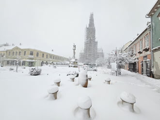 Köszeg Fő tér intenziv havazással 2