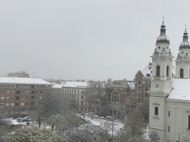 Hó a Horváth Mihály téren