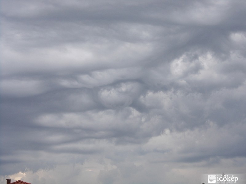 Altocumulus mamma?
