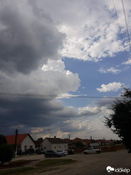 Sárközújlak