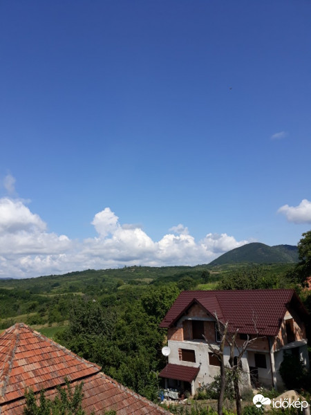 Sárközújlak