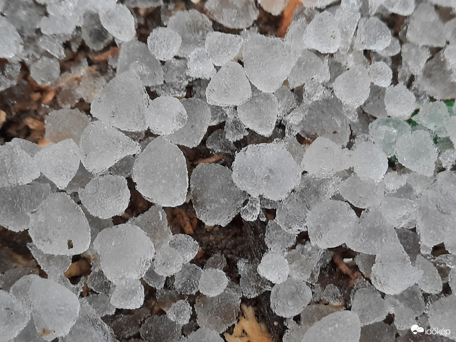 Graupel zápor eredménye...