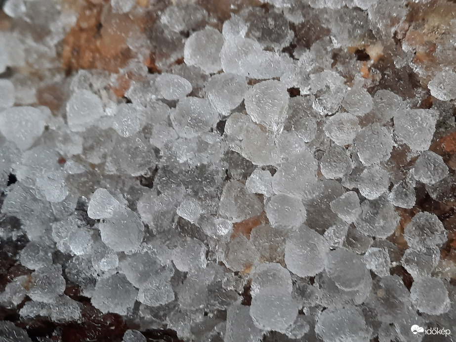 Graupel zápor eredménye...