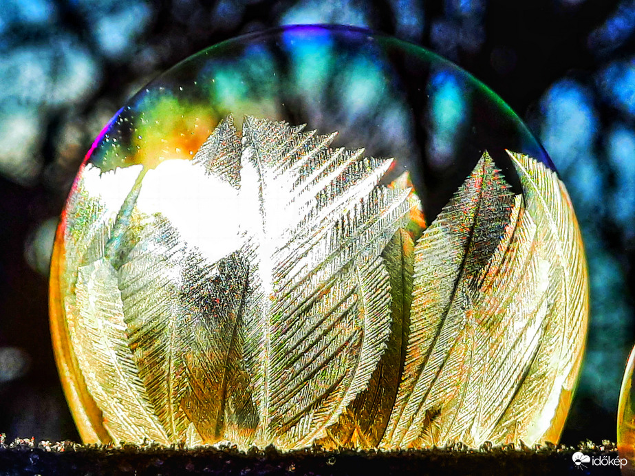 A napkeltés fagyott bubi