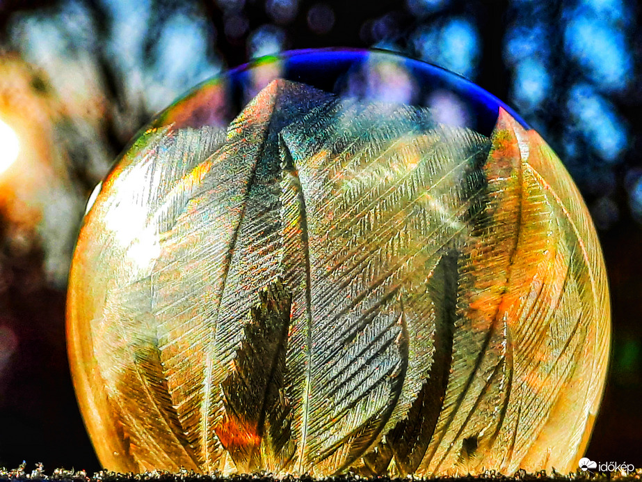 A napkeltés fagyott bubi