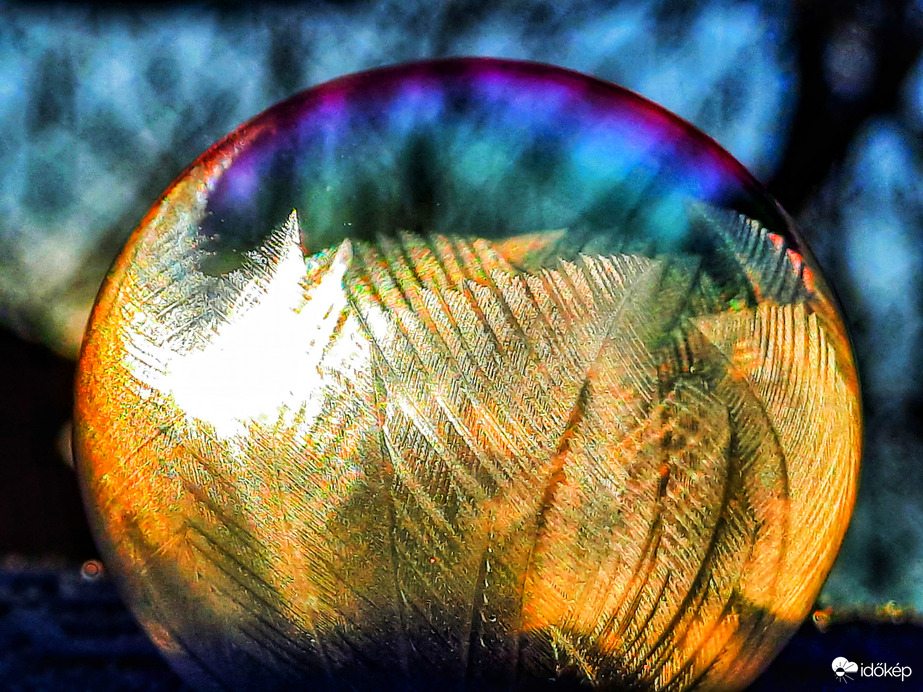 A napkeltés fagyott bubi