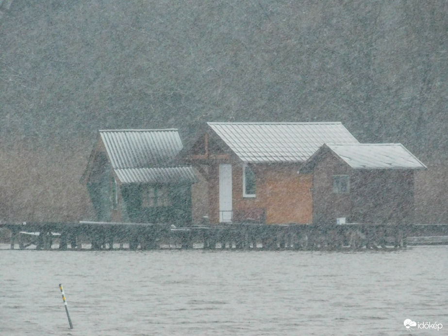 A fehérbe borult Bakonyalja
