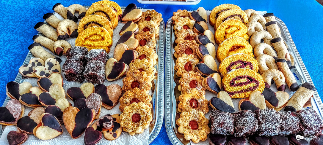 Ha már " esemény " van , adjuk meg a módját. Aki előbb jön többet ehet.