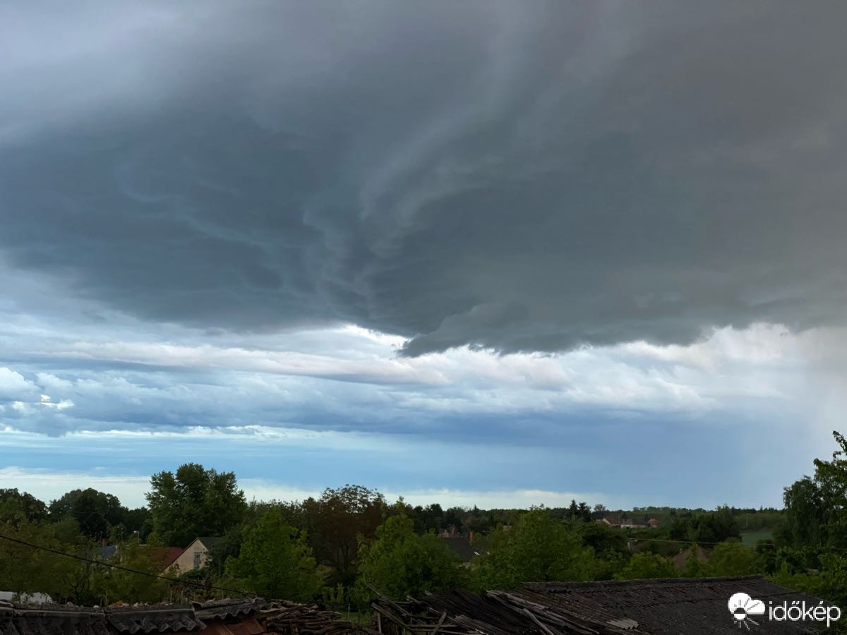 Észlelési fényképek