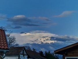 Gyűlnek a viharfelhők 2