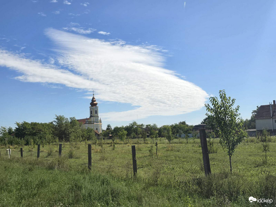 Egy kis érdekes felhővel 2