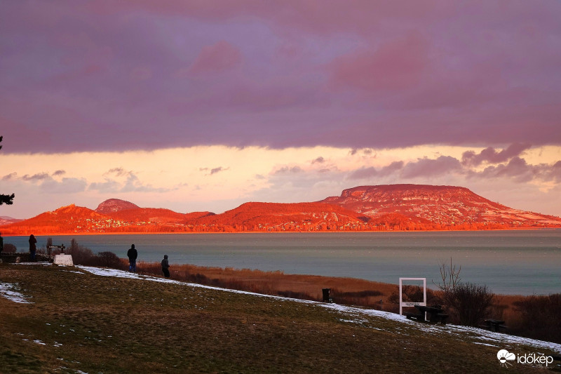 A Balaton vulkánjai ismét izzásban.. Balatongyörök, Szépkilátó 2019.01.06. Naplemente 