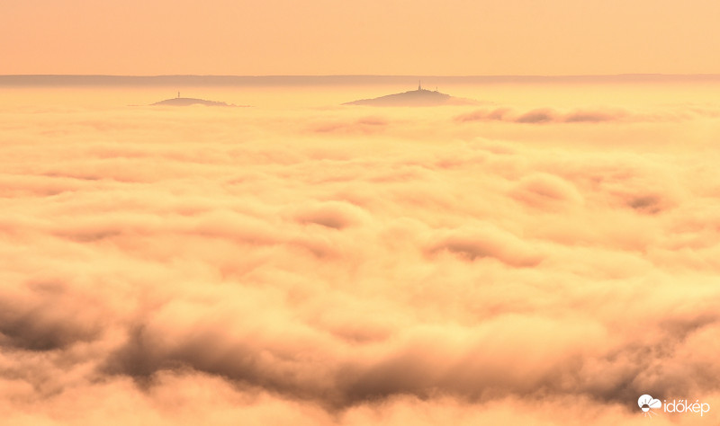 Gyönyörű ködös reggel,Batsányi-kilátóból  