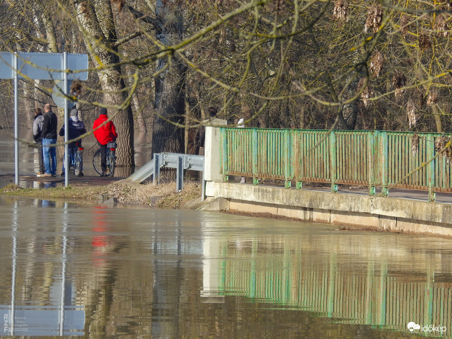 Árvízi tetőzés, 608 cm, Tiszalök
