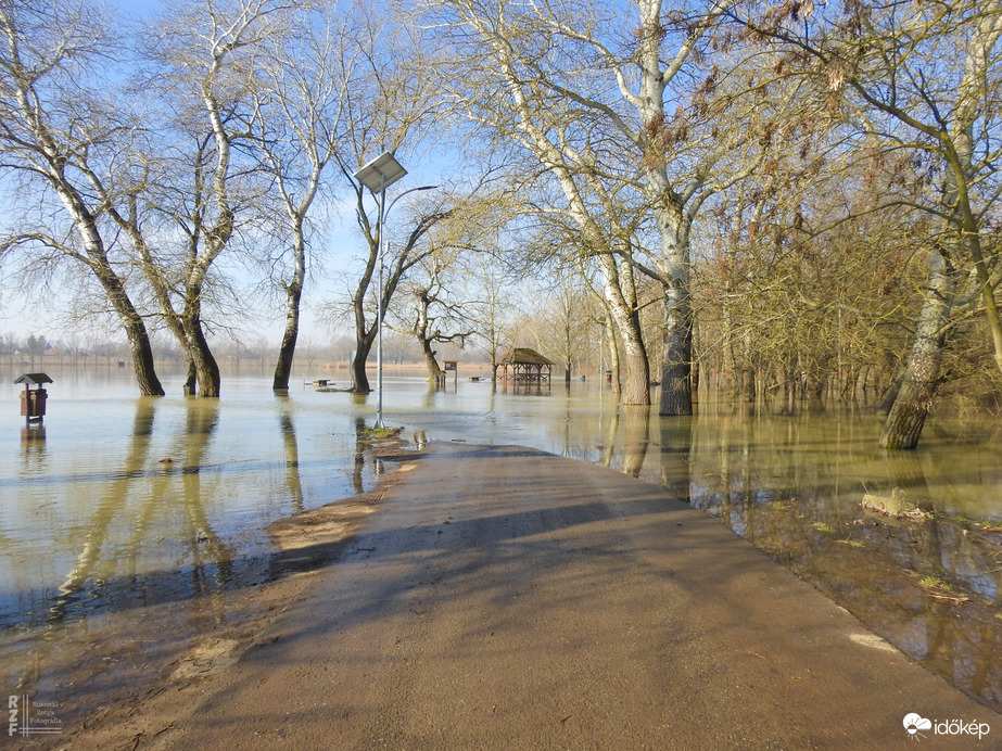 Árvízi tetőzés, 608 cm, Tiszalök