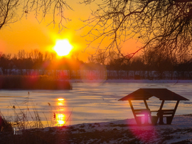 Elbűvölő naplemente a tiszalöki Kis-Tisza holtágnál