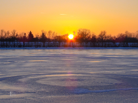 Elbűvölő naplemente a tiszalöki Kis-Tisza holtágnál