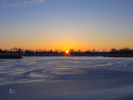 Elbűvölő naplemente a tiszalöki Kis-Tisza holtágnál
