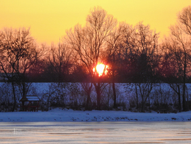 Elbűvölő naplemente a tiszalöki Kis-Tisza holtágnál