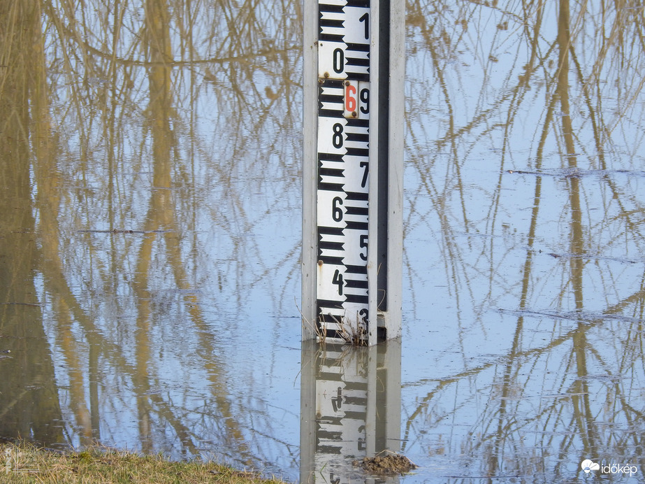 Árvíz, 629 cm, Töltés/Tiszalök