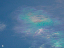 Újból irizáltak a felhők