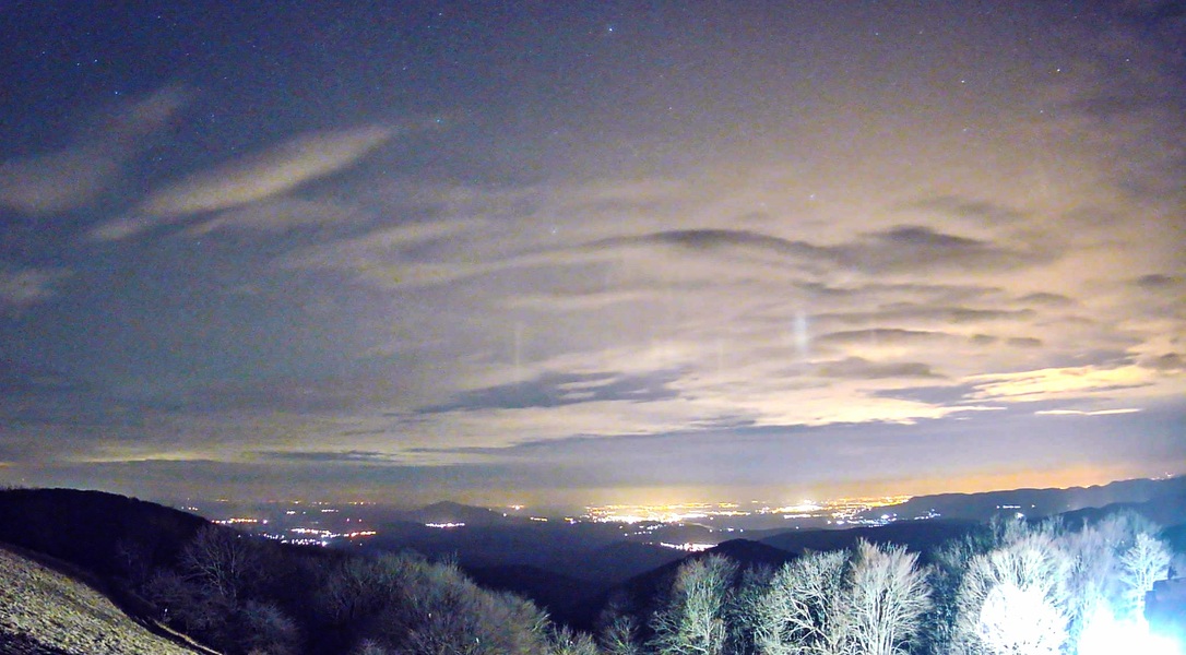 Fényoszlopok Nagy-Hideg-hegyről