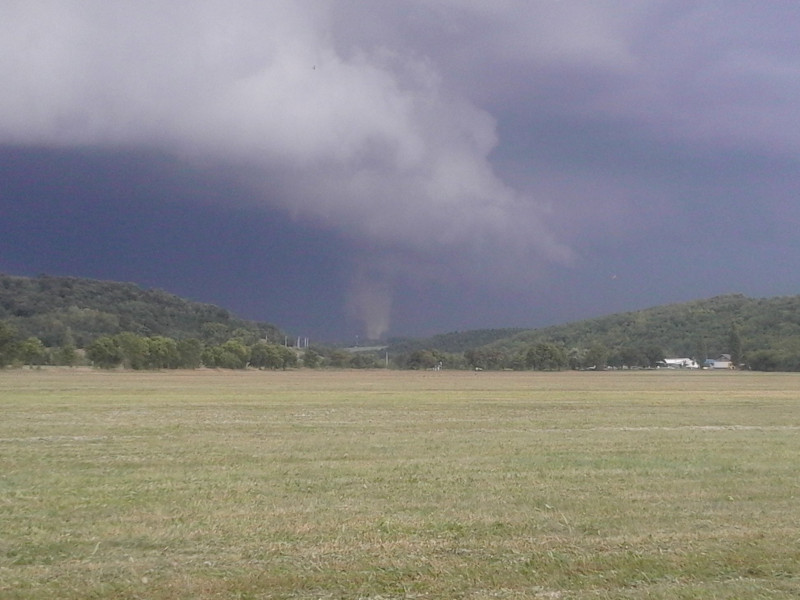 Gustnado. Gyertvai Péter fotója