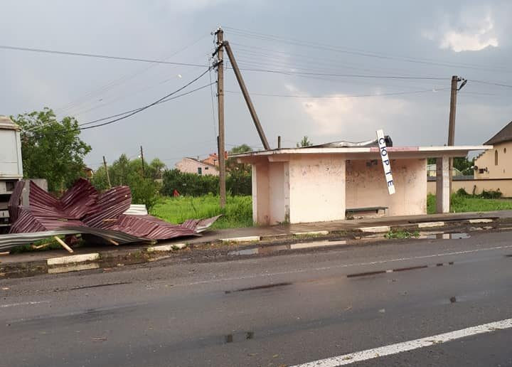 Tornádó utáni pusztítás Szűrtében (Forrás: Kárpáthír)