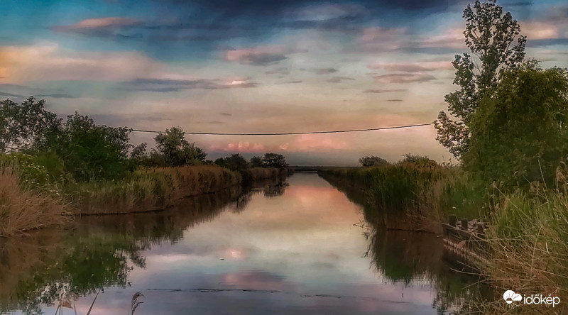 Dinnyés-Kajtóri csatorna