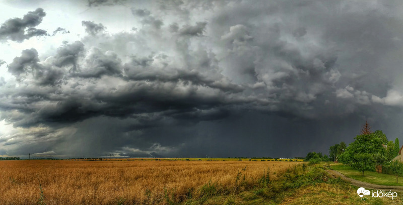 Viharos panoráma