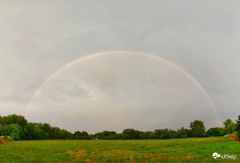 Szivárványos panoráma