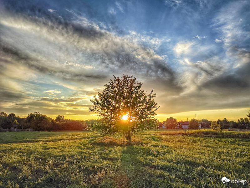 Naplementi képeslap