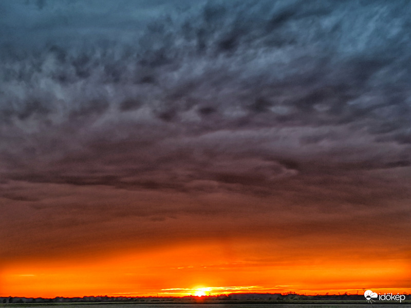 Záporfényes alkonyat 2.