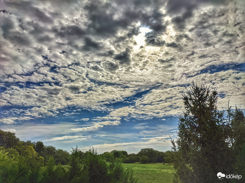 Mediterrán ciklon érkezése előtt
